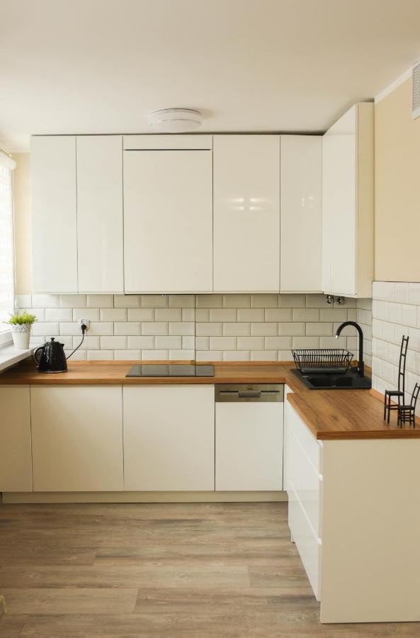 Apartament Studio Klasztorna Dzierzoniow Bagian luar foto