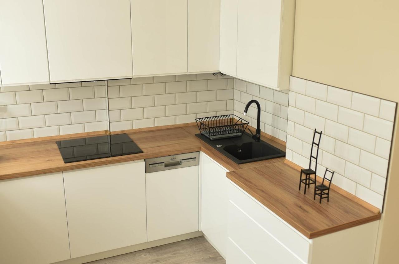 Apartament Studio Klasztorna Dzierzoniow Bagian luar foto